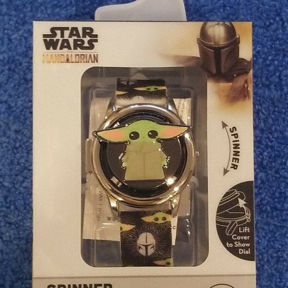 Baby Yoda"The Child" Star Wars Mandalorian Spinner LCD watch Unique Rubber Band - Picture 1 of 4